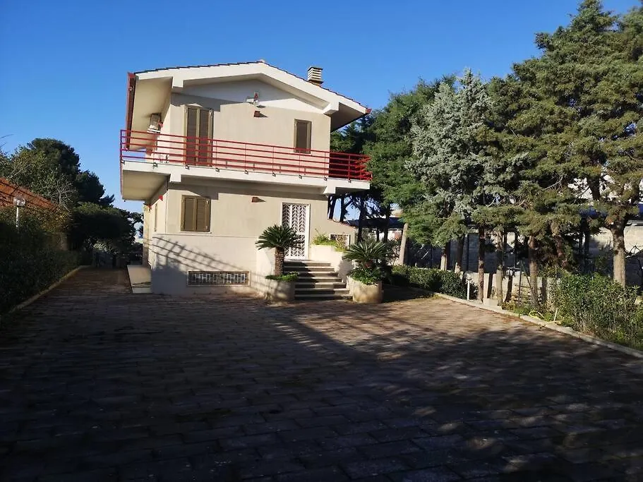 Villa Lagioia 1 Bari 0*,